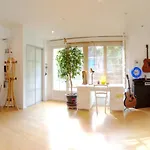 Maison Chaleureuse Proche De Avec Un Grand Jardin *