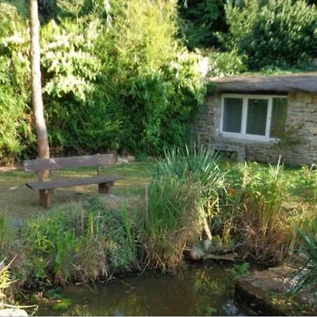 Maison Chaleureuse Proche De Avec Un Grand Jardin * Монлюсон